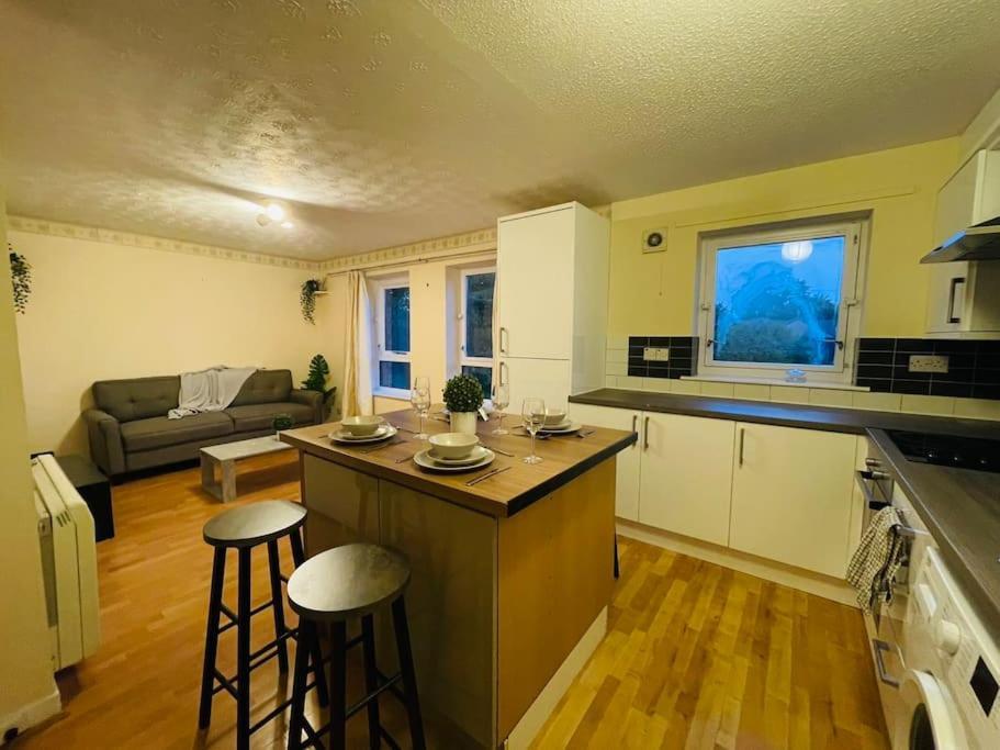 Edinburgh Two Bedrooms Apartment With Free Parking Exterior photo